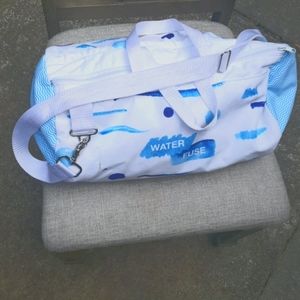 Medium duffle bag